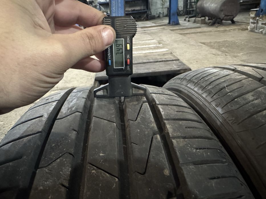 Шини Hankook 215/50R17 Резина Колеса 2019р 7.5mm два 6.1mm