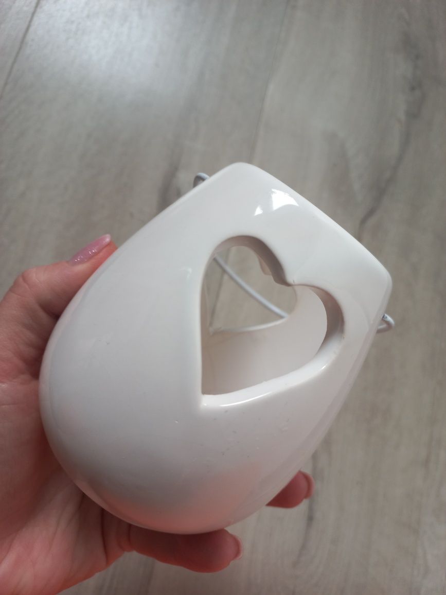 Świecznik ceramiczny biały  serce