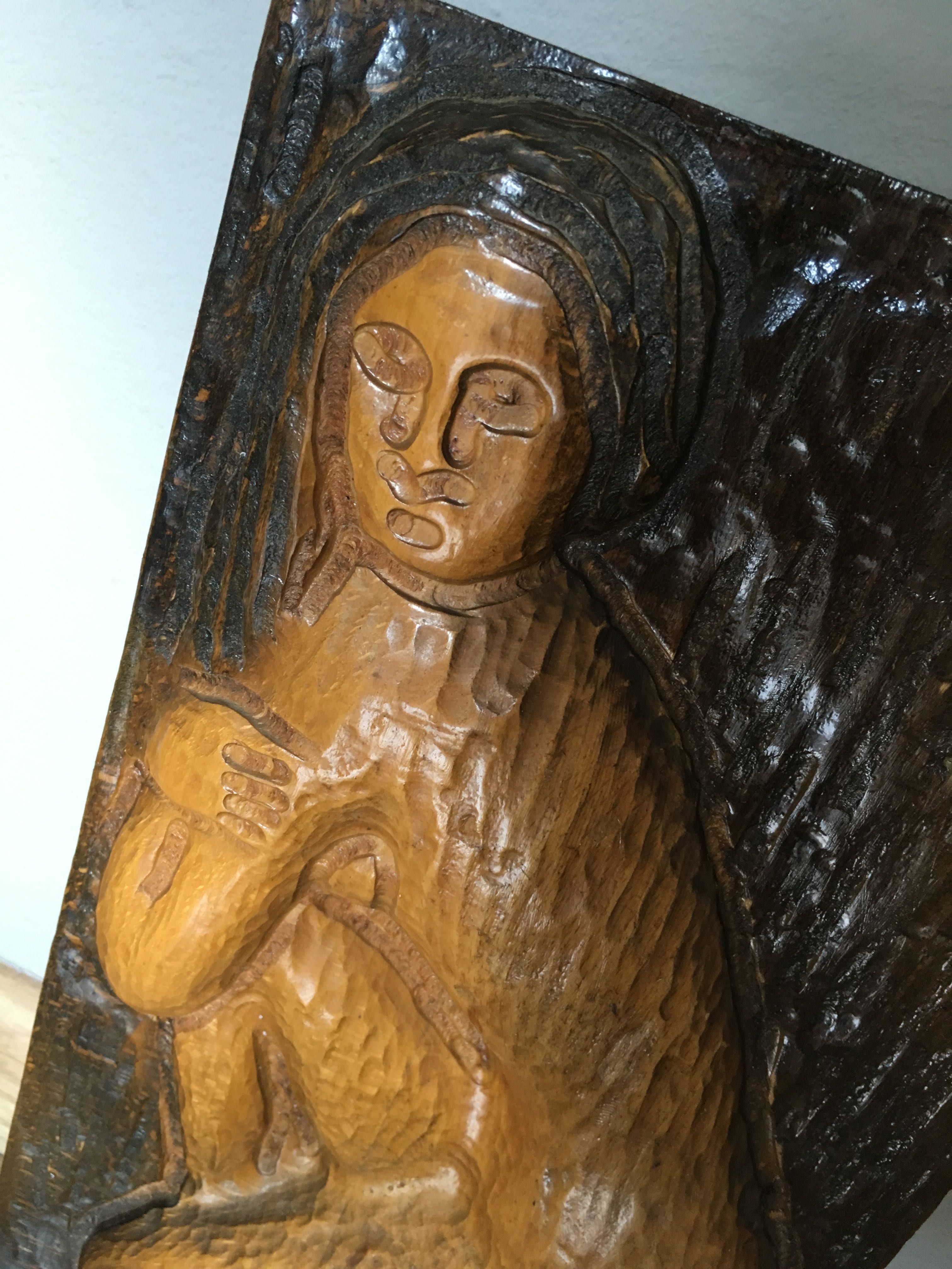Płaskorzeźba PRL rzeźba kobieta drewno obraz  drewniana zabytek