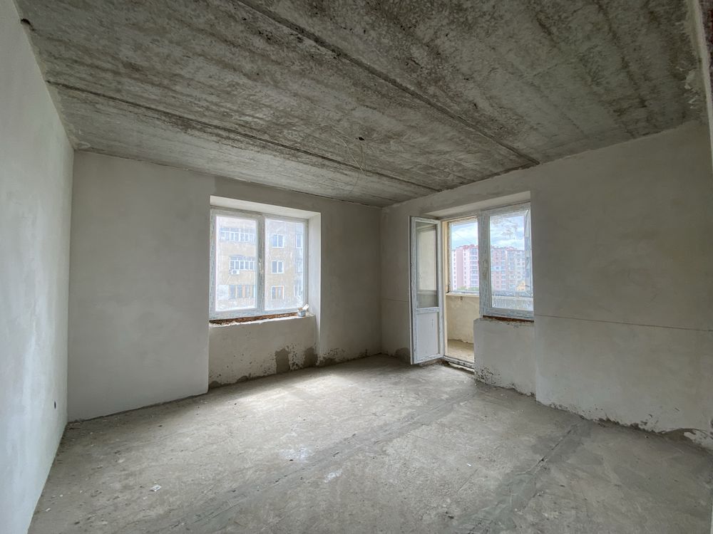 ТЕРМІНОВИЙ ПРОДАЖ видової 3х-кімнатної квартири по вул. Тролейбусна.