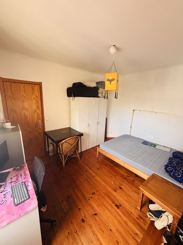 Title: *Nice room in portuguese neighborhood*