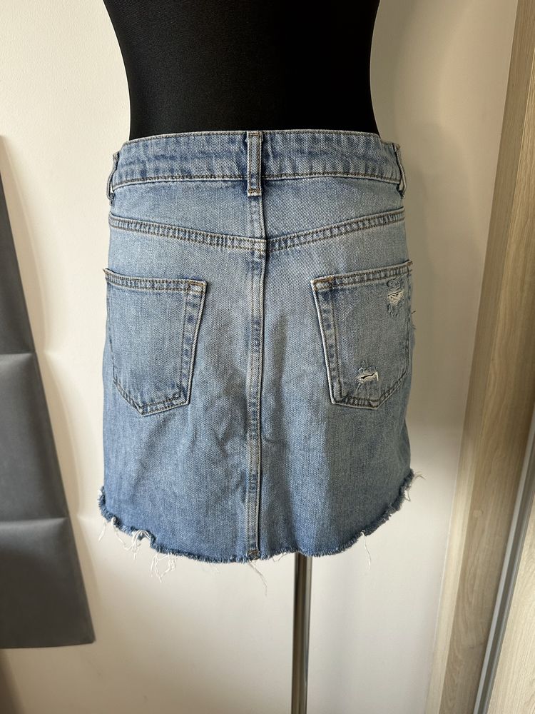 Jeansowa spódniczka z dziurami 100% bawełna