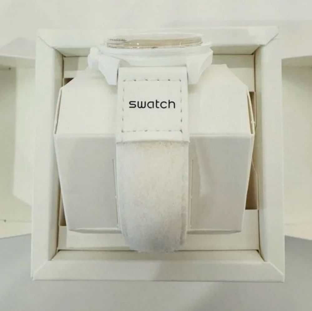 Białe Godziny z Snoopy: Omega x Swatch SO33W700