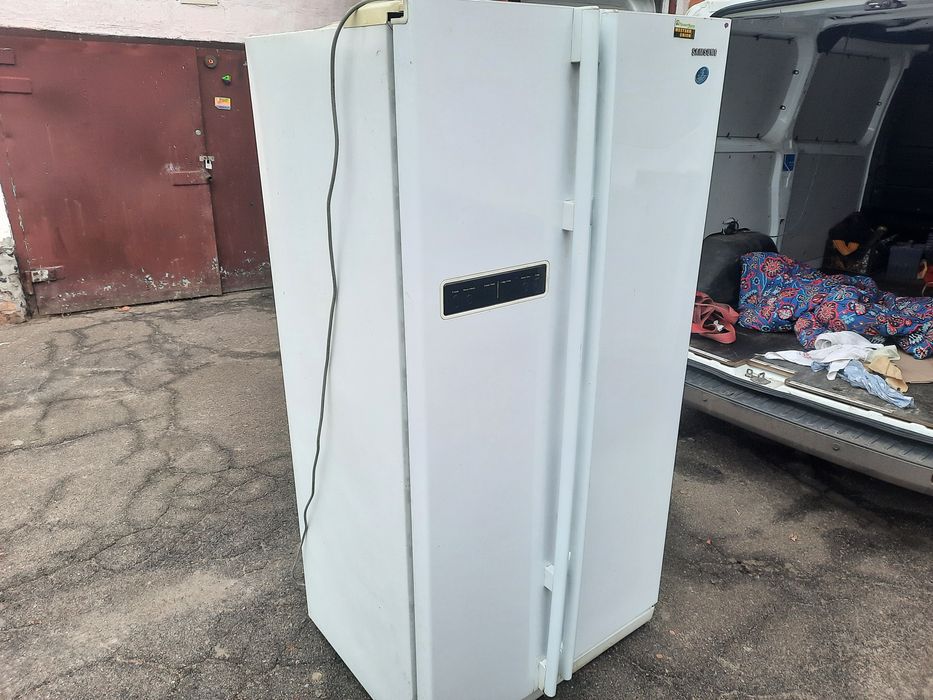 Холодильник двухдверный самсунг RS20CRV5 Samsung