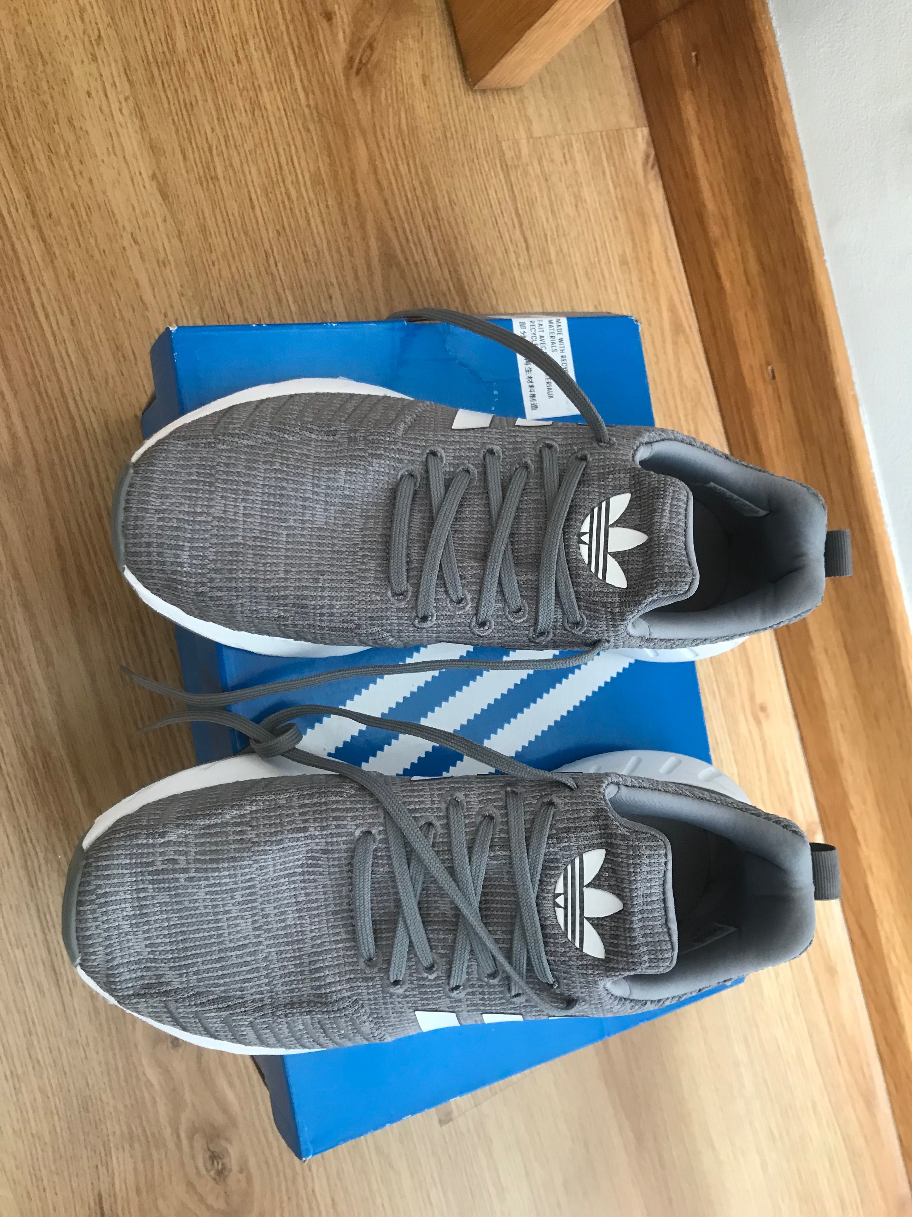 Sapatatilhas running Adidas tamanho 38