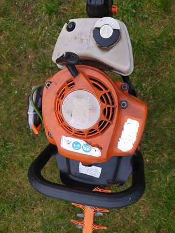 STIHL Nożyce Spalinowe HS 81 T (65CM)