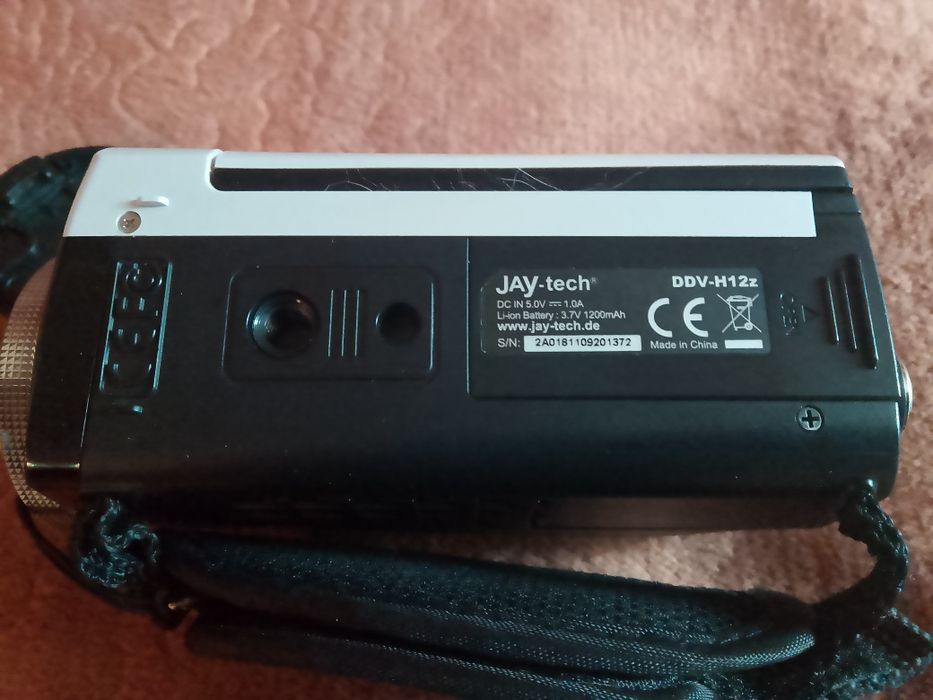 Продаю цифровую видеокамеру  JAY-tech VideoShot Full HD 12 z