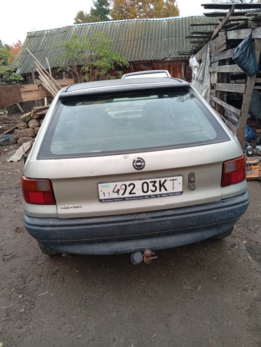Продам Opel Astra 1993року