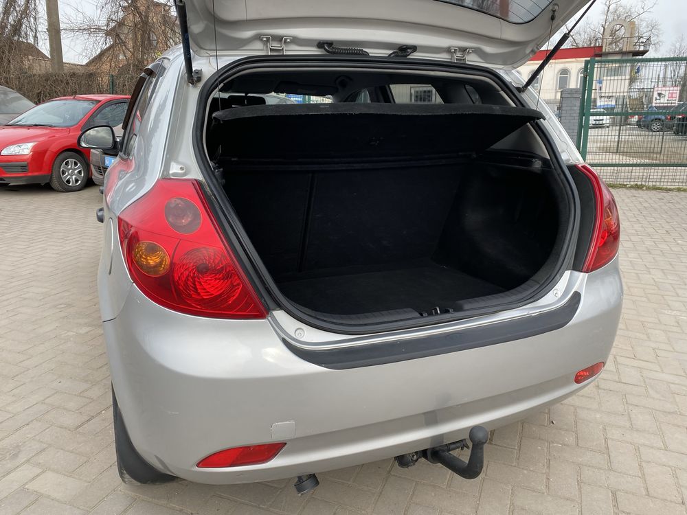 KIA Ceed 2007 рік 1.4 газ бензин, механіка