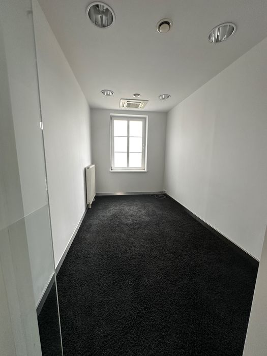 Loka usługowo-handlowy w centrum Skierniewic