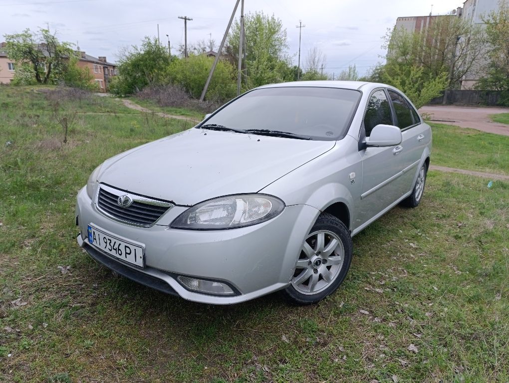 Продам на газу Daewoo Gentra ! 2013 рік