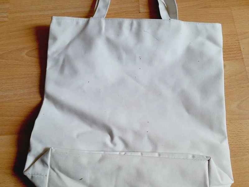 Nowa torba shopper pojemna z nutka biała na zamek