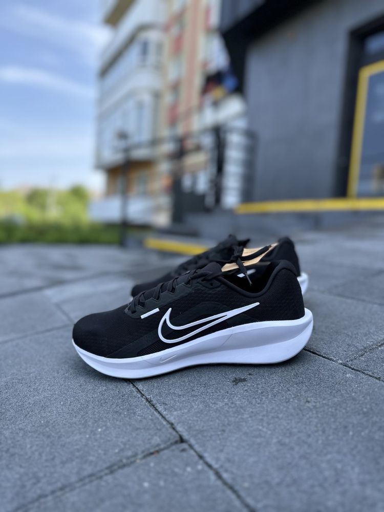 Чоловічі кросівки Nike Downshifter 13 FD6454 001