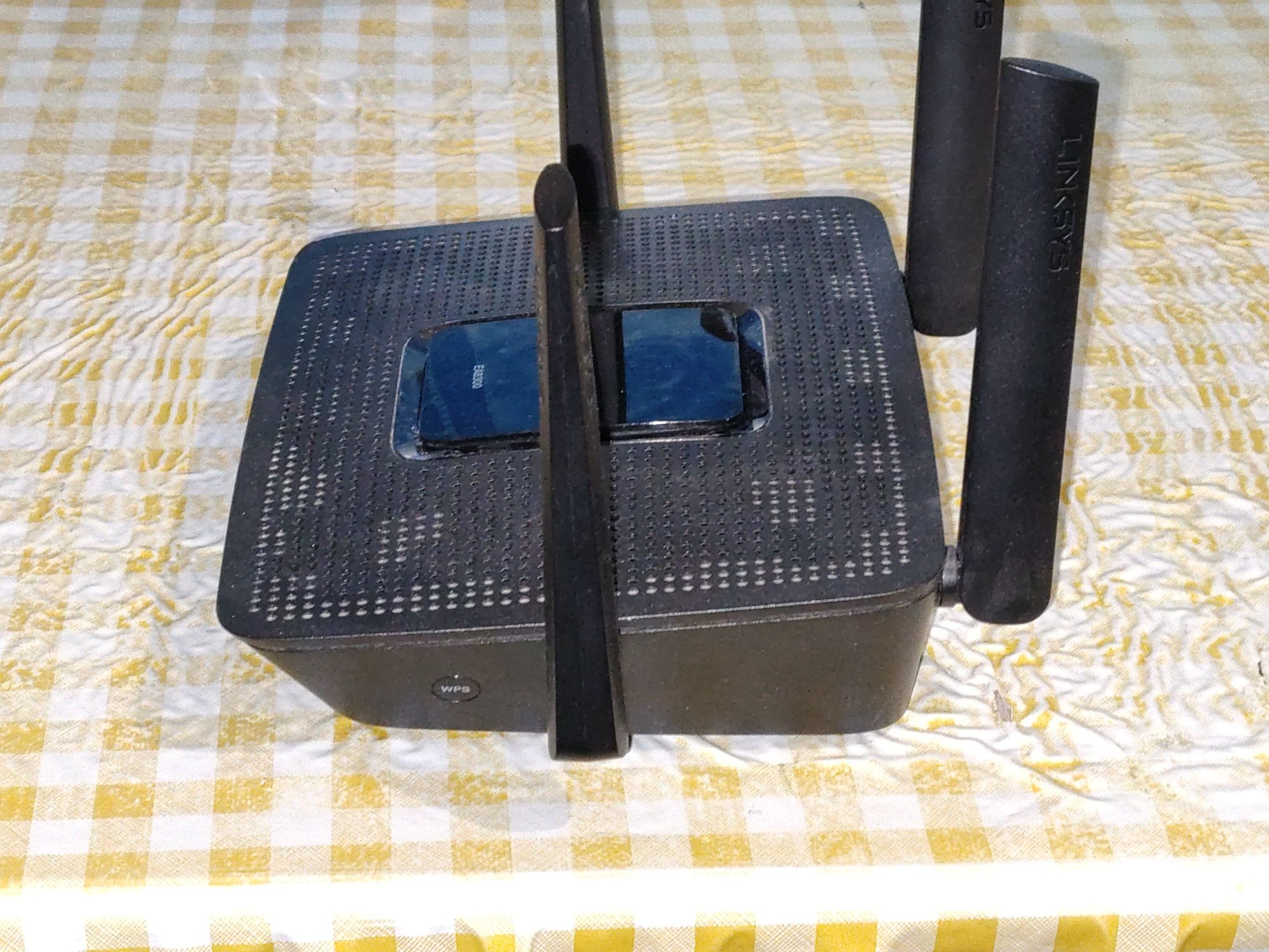 Маршрутизатор LinkSYS EA8300