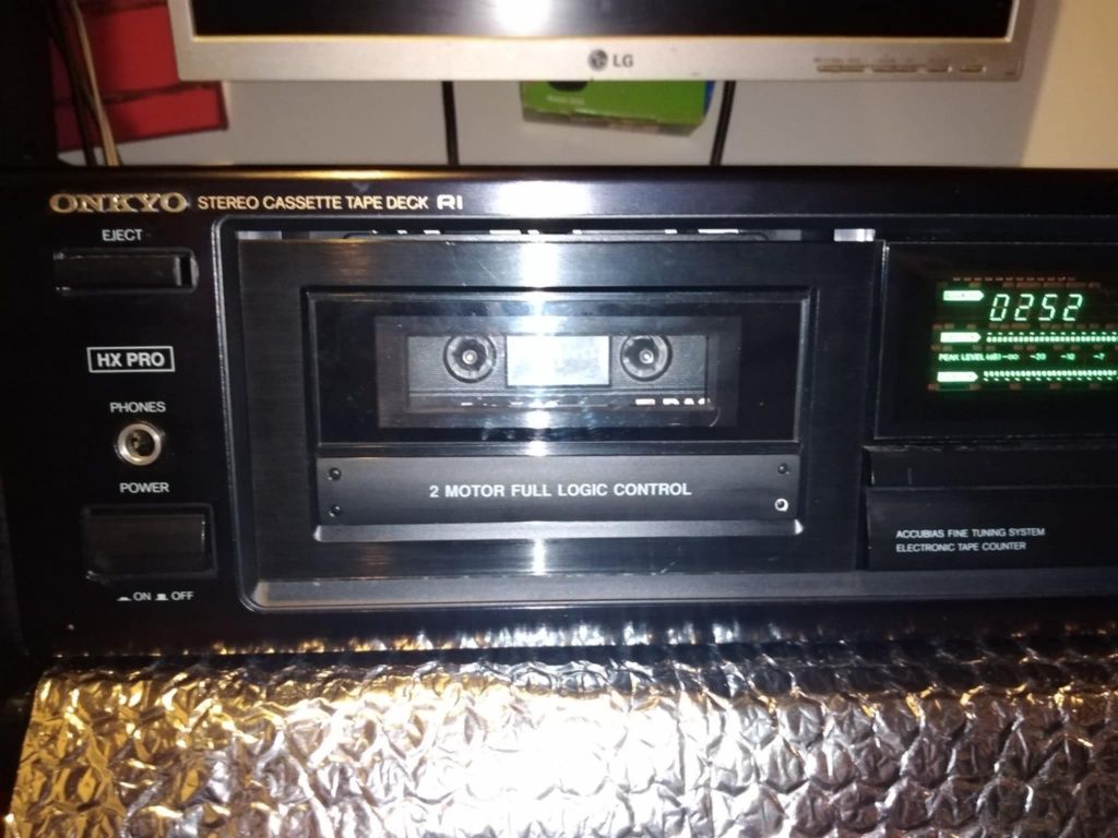 Gravador de cassetes Onkyo