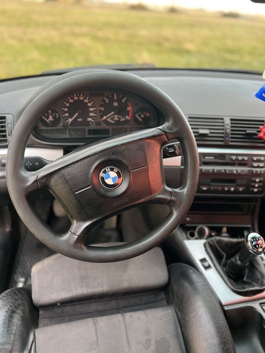 Продам бмв е46.