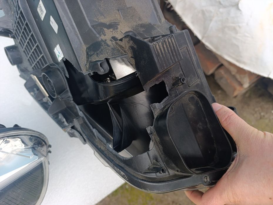 Фари BMW X1 F48, оригінал