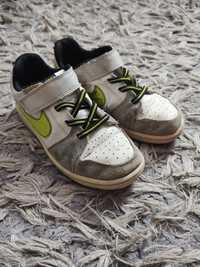 Oddam buty sportowe Nike