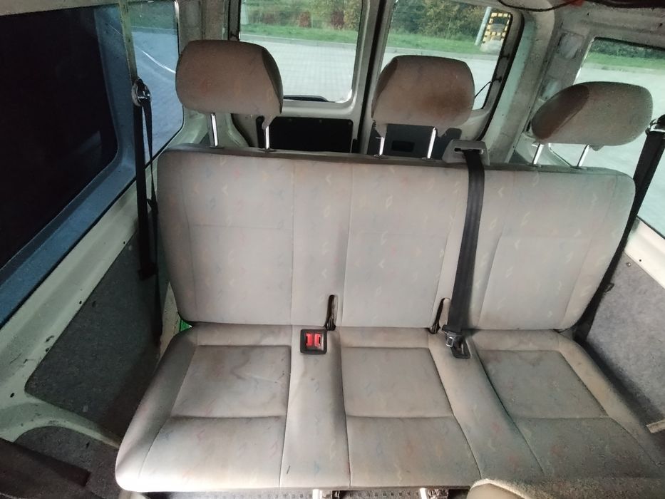 Volkswagen Transporter T5 2.5TDI Long 8-osobowy Brygadówka przegląd OC