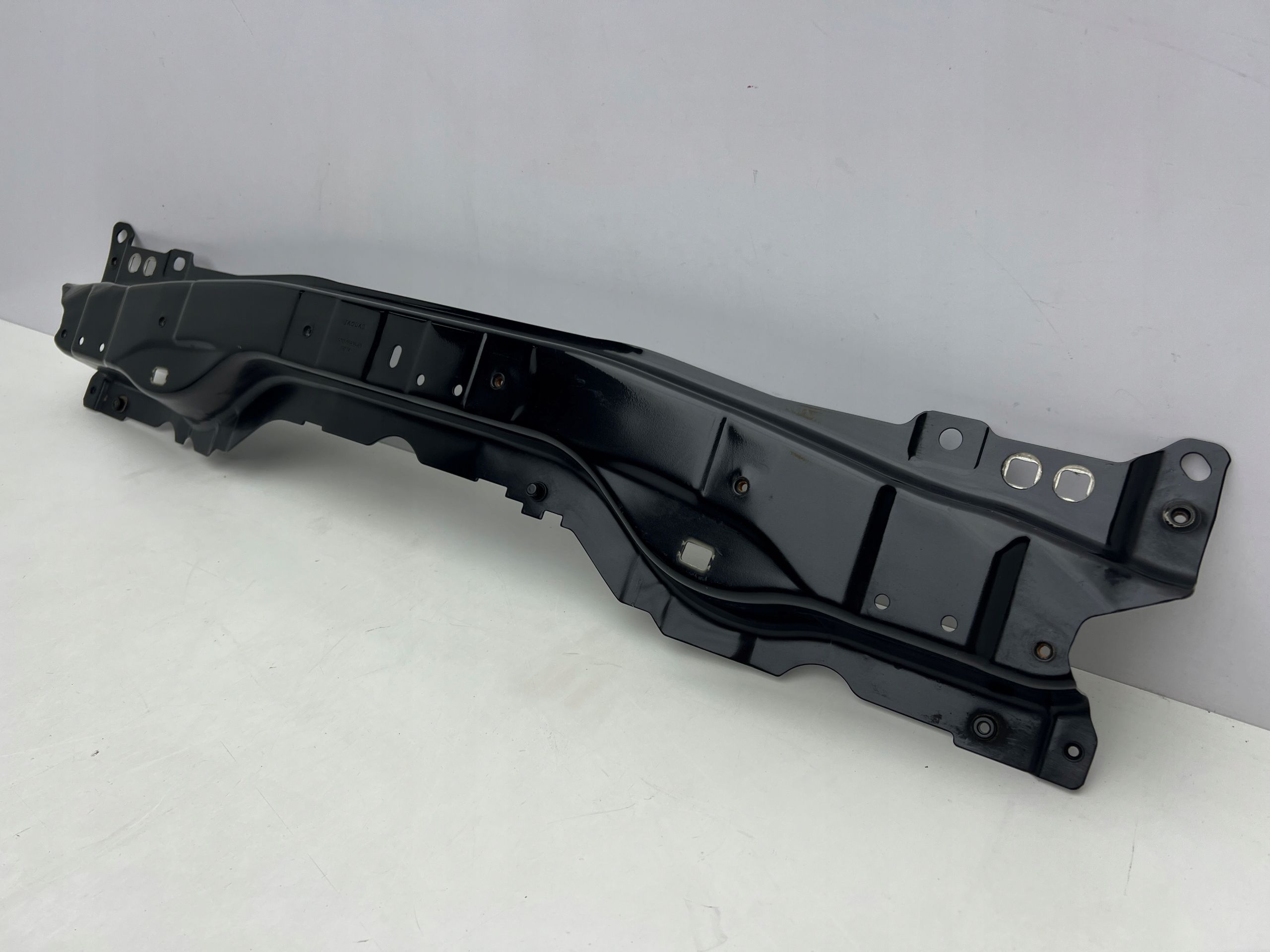 Jaguar f type X152 Belka Wzmocnienie górne Pasa Przedniego przód 13