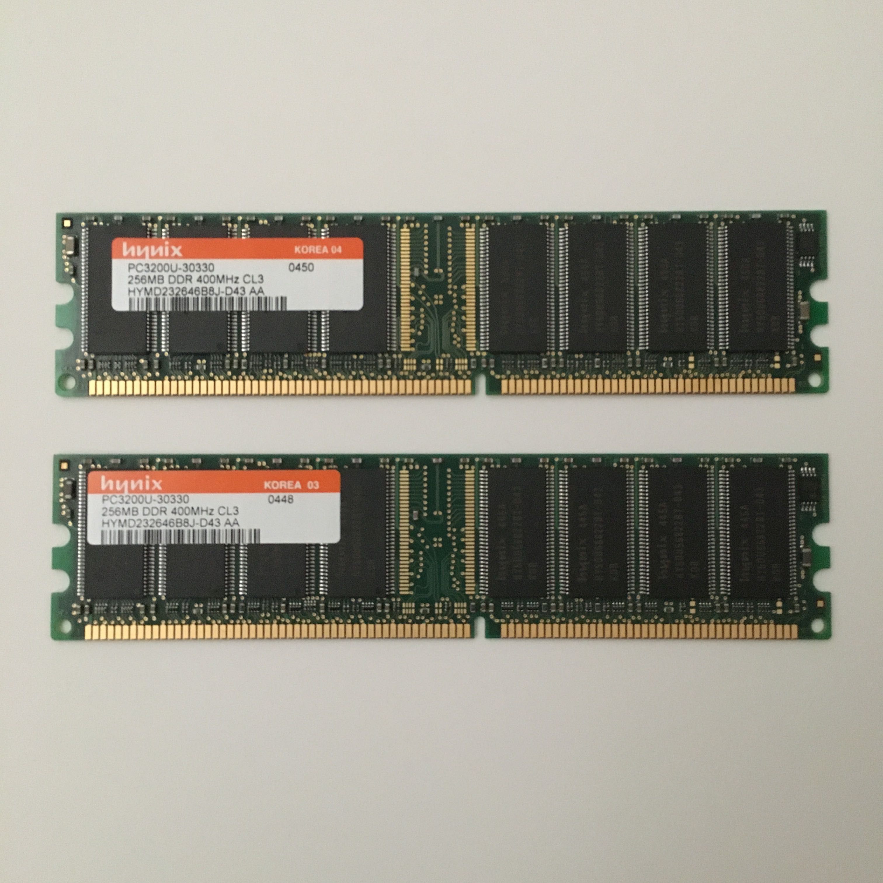 2 Memória RAM APPLE DDR400MHz 256Mb PC3200