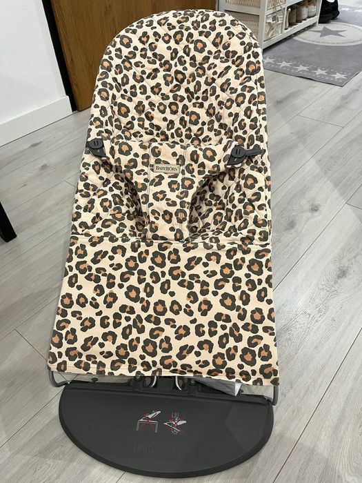 Bujaczek Leżaczek BABYBJORN panterka