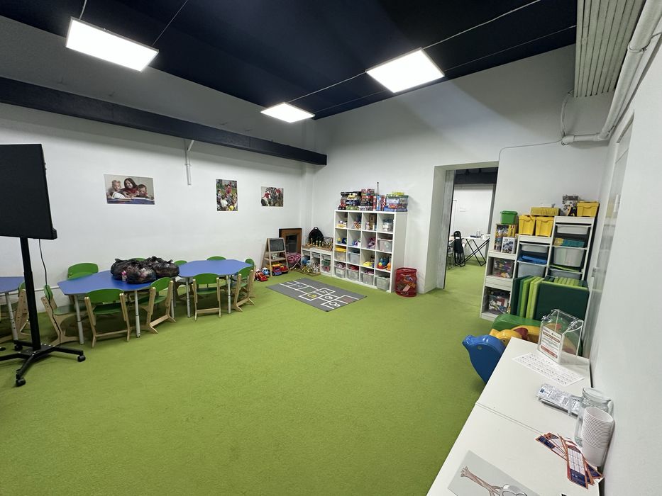 224 м² у центрі — ідеально для дитячого або навчального центру.