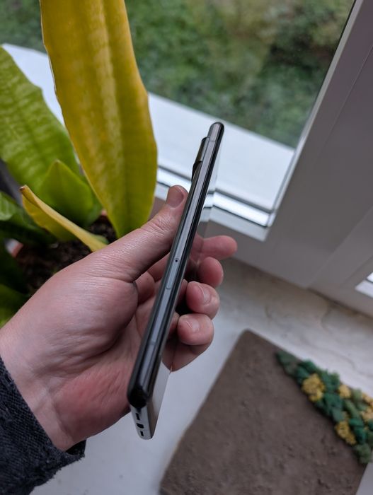 Продам Google pixel 6 pro. 12/128 GB.Neverlock.+eSim.