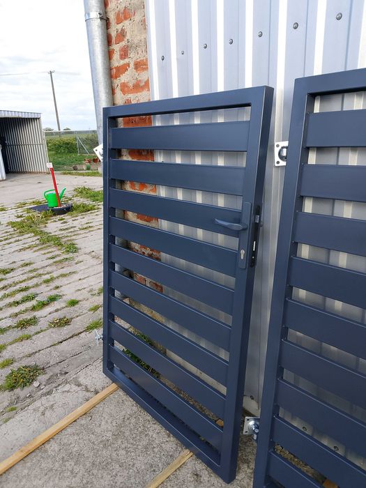 Brama palisadowa 4m plus furtka 1m