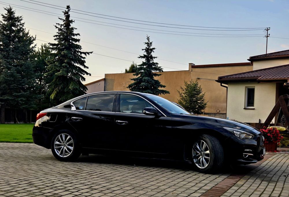 Infiniti Q50 2.2D
