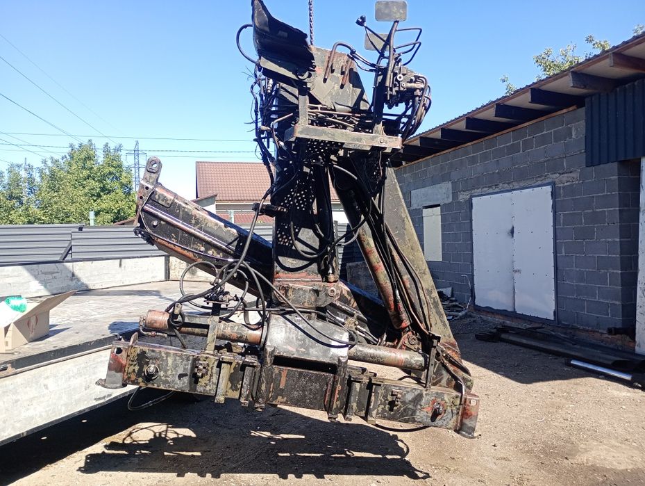 Продам   маніпулятора hiab100  по кусками.