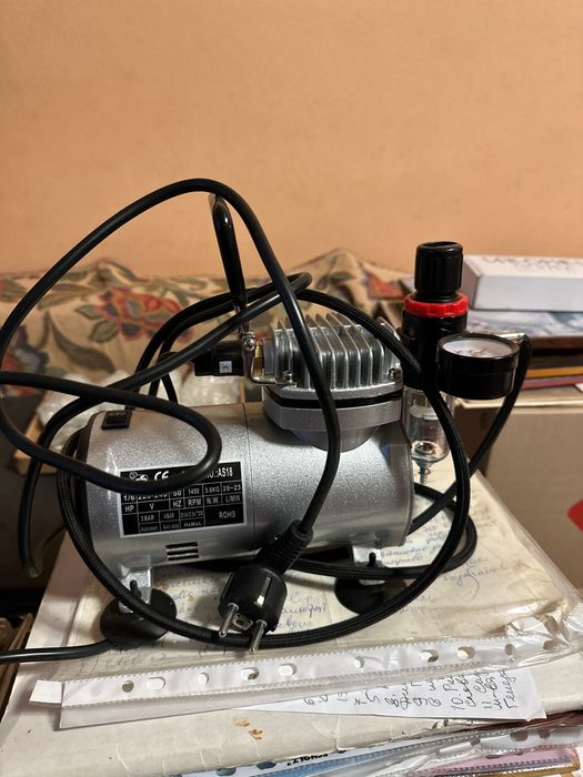 Компресор з аерографом