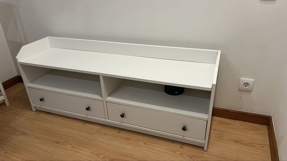 Movel de TV / sala HAUGA (ikea)