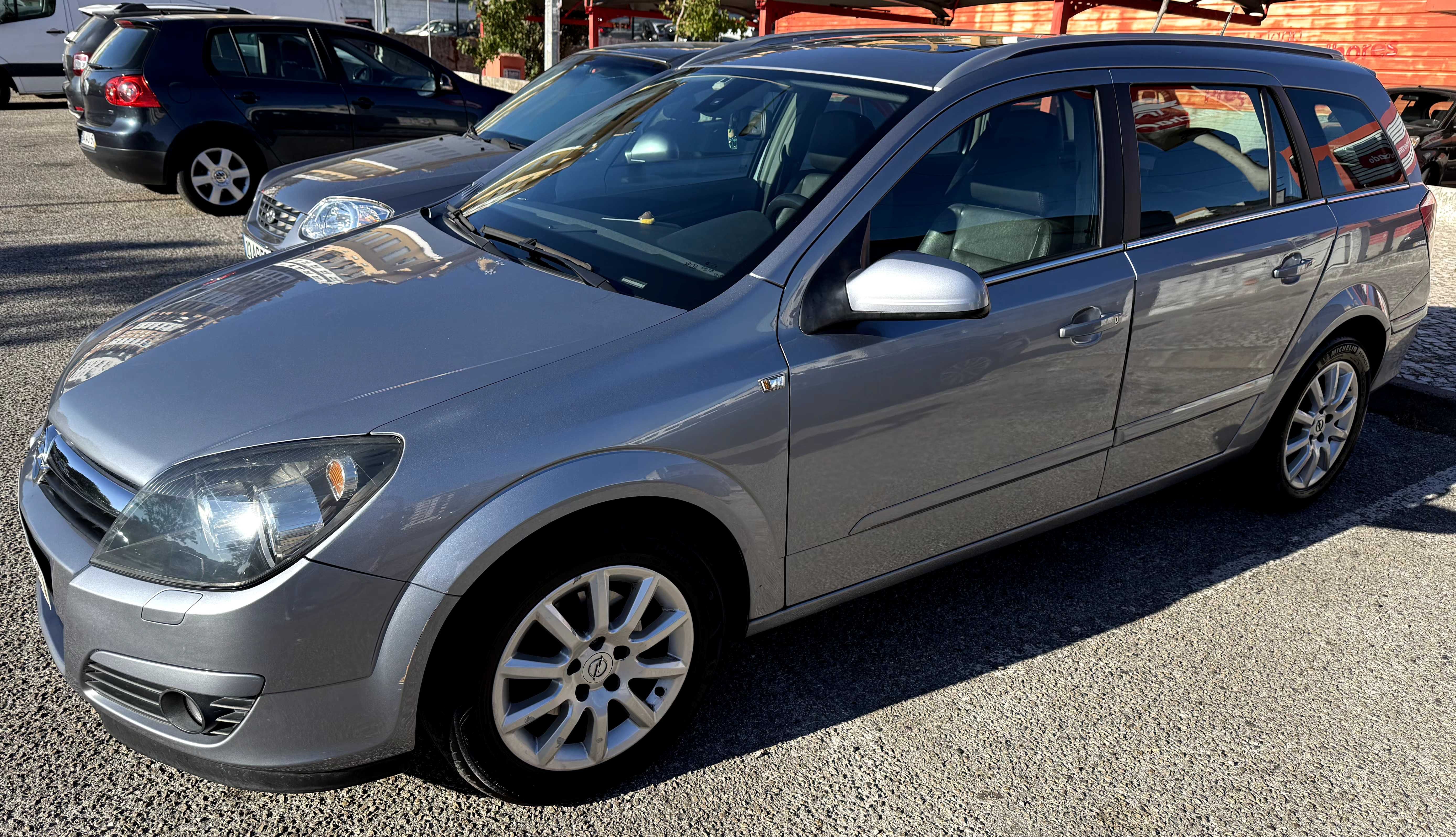 Opel Astra Elegance 1.7 CDTI - 2005
Full Extras - 1 Dono - 144000 Kms