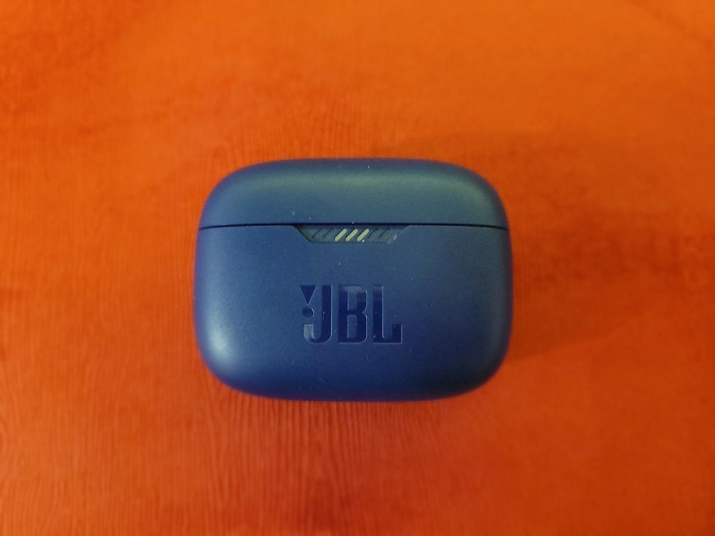 Słuchawki Jbl Tune 230NC niebieskie.