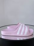 Классические популярные шлепки пена Adidas