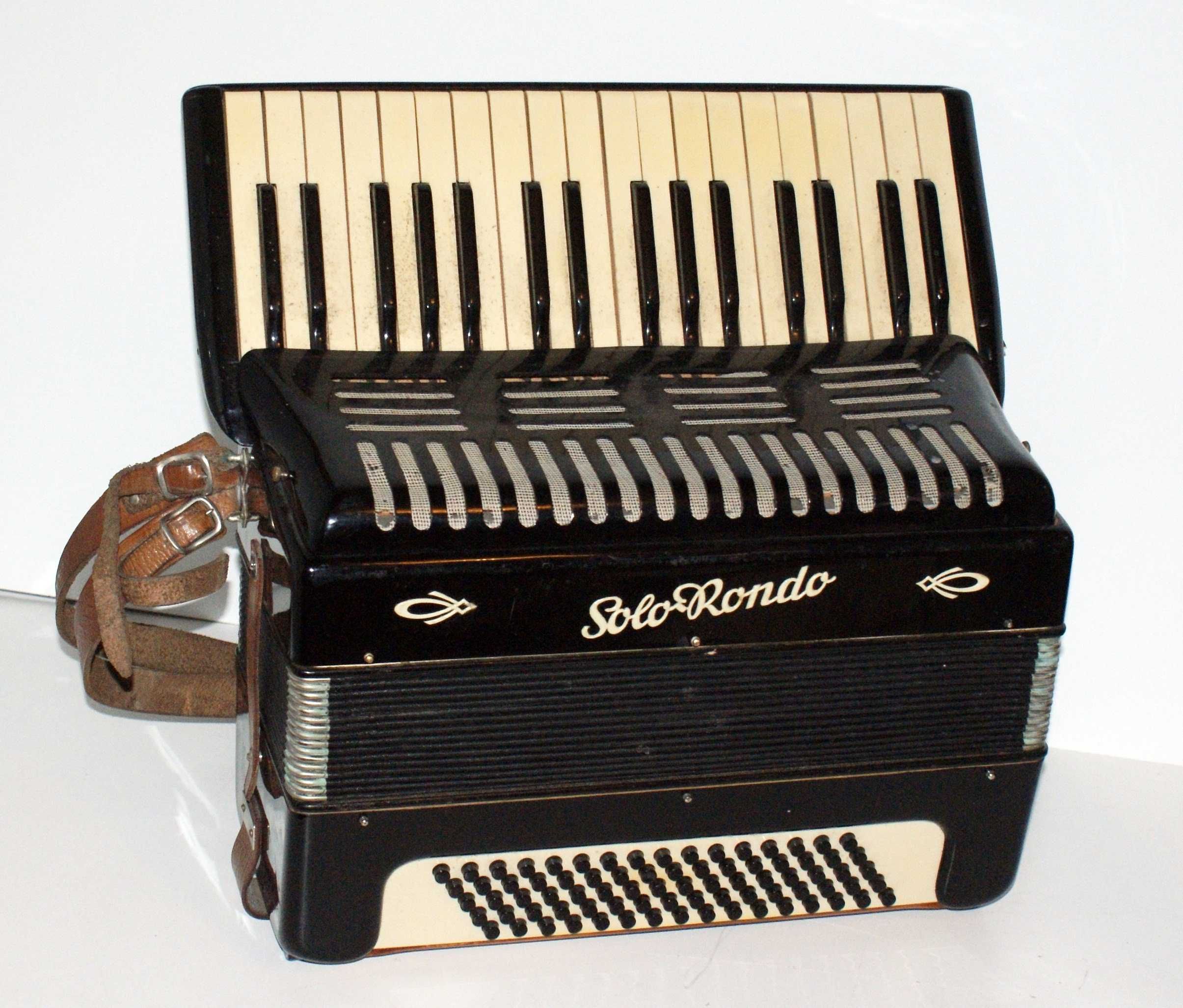 Akordeon neimiecki 80 basowy SOLO RONDO M208