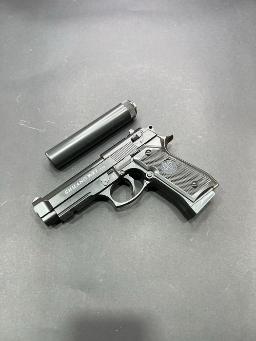 Металевий пістолет Беретта М9 з глушником — С18+ іграшка