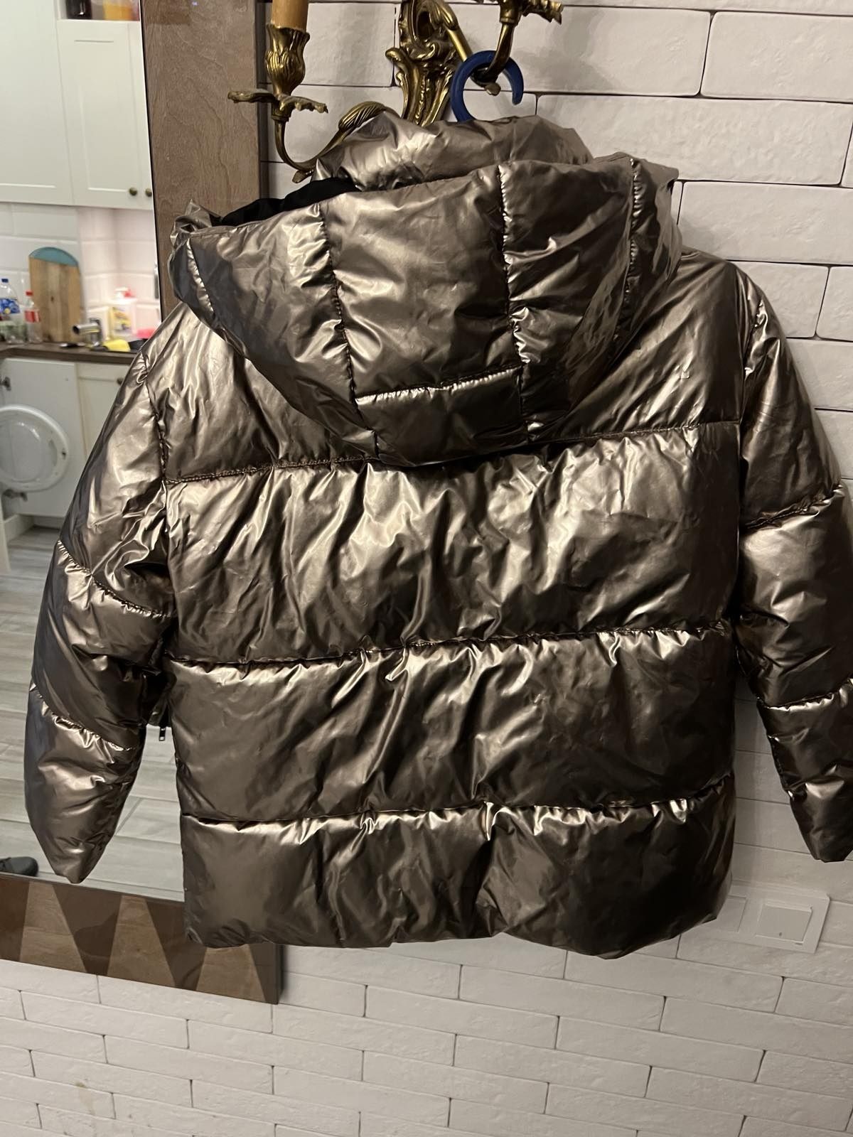 Продам женская куртка ZARA размер М
