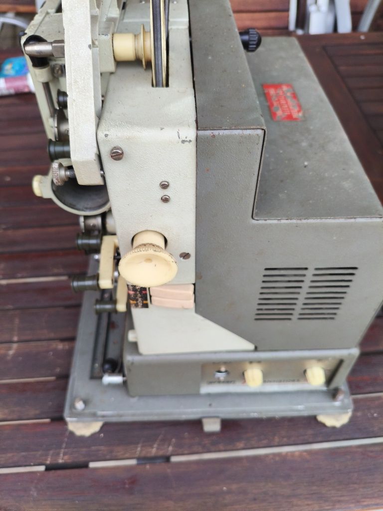 Projektor elew AP22a 1971r. PRL