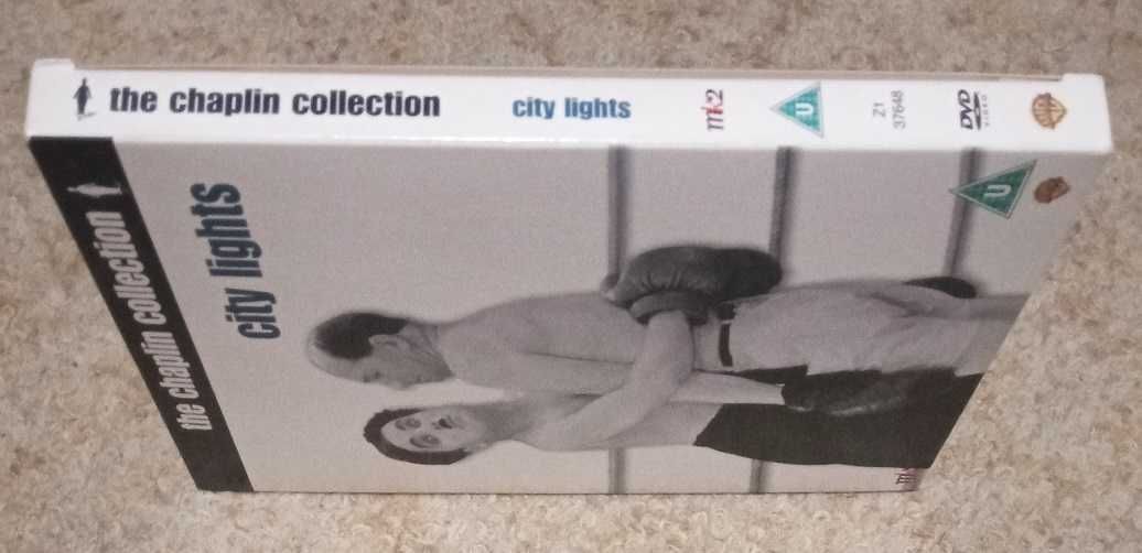 City Lights - Charlie Chaplin (1932) 2 Dvds Caixa com digipak