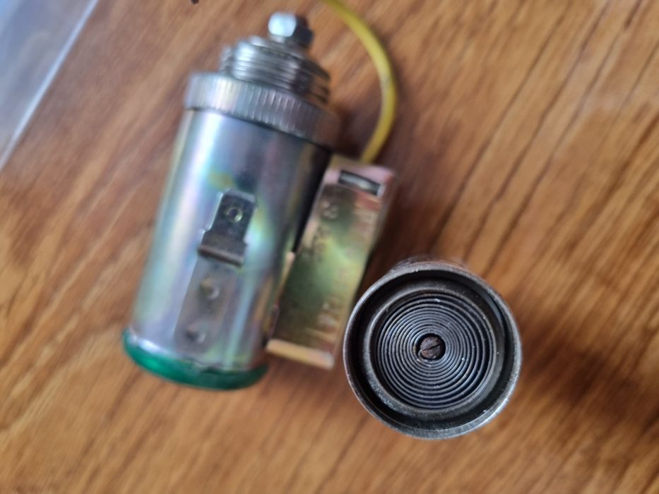 Прикурювач до авто