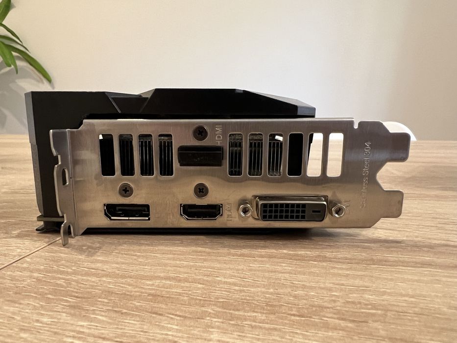 Placa gráfica RTX 2060 6GB + oferta