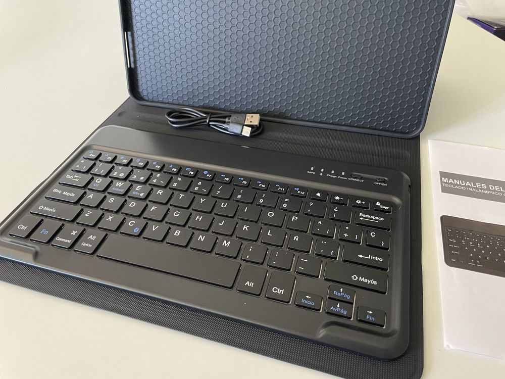 Capa para iPad Pro de 11” com Teclado Bluetooth