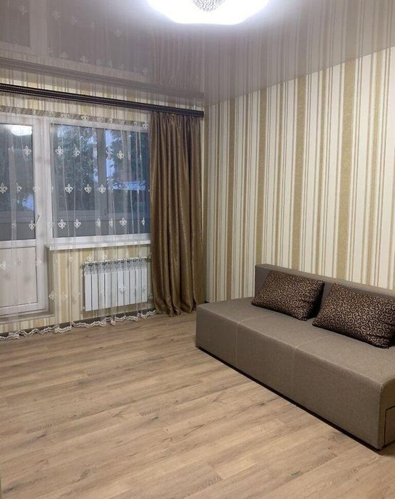 2-кімнатна квартира з ремонтом, Соснова гірка, поруч метро