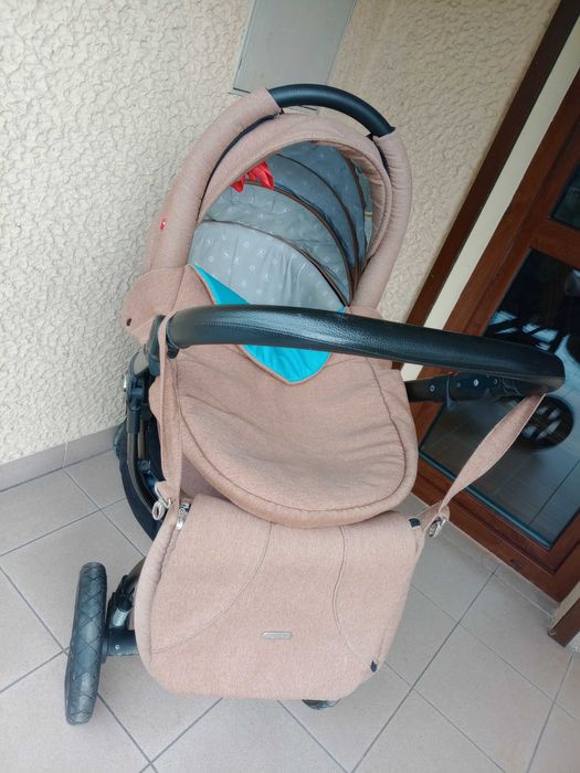 Łóżeczko i wózek niemowlęcy