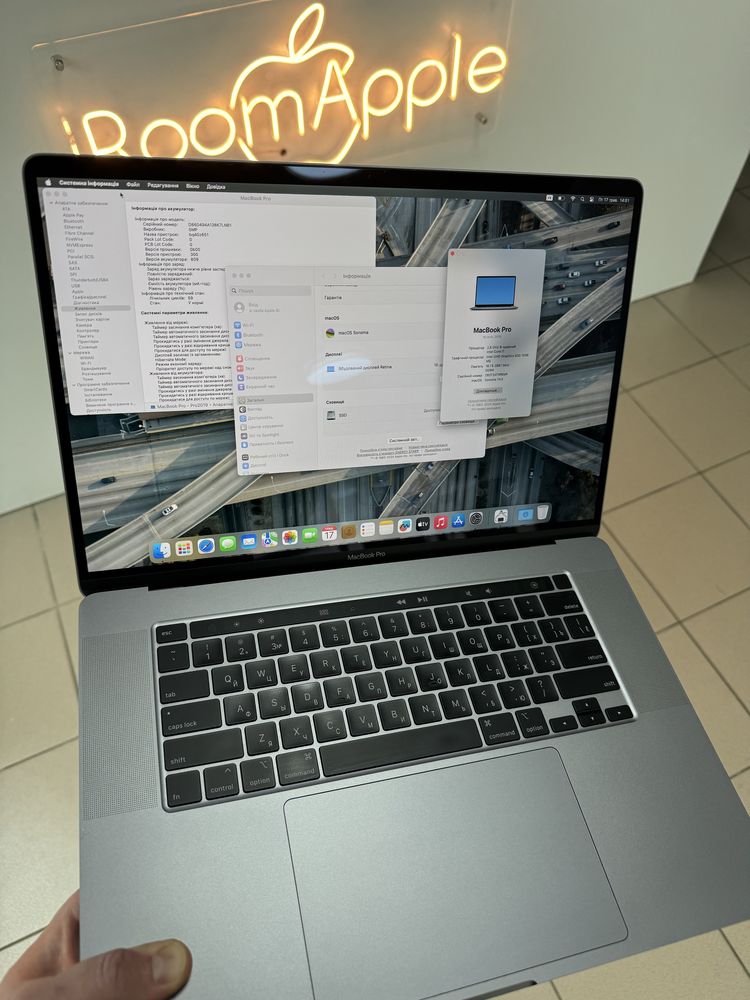 Apple Macbook Pro 16 2019 i7/16/512 space