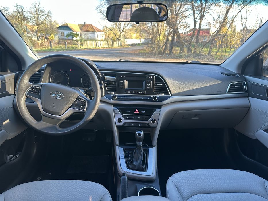Hyundai Elantra 2016 2.0 акпп