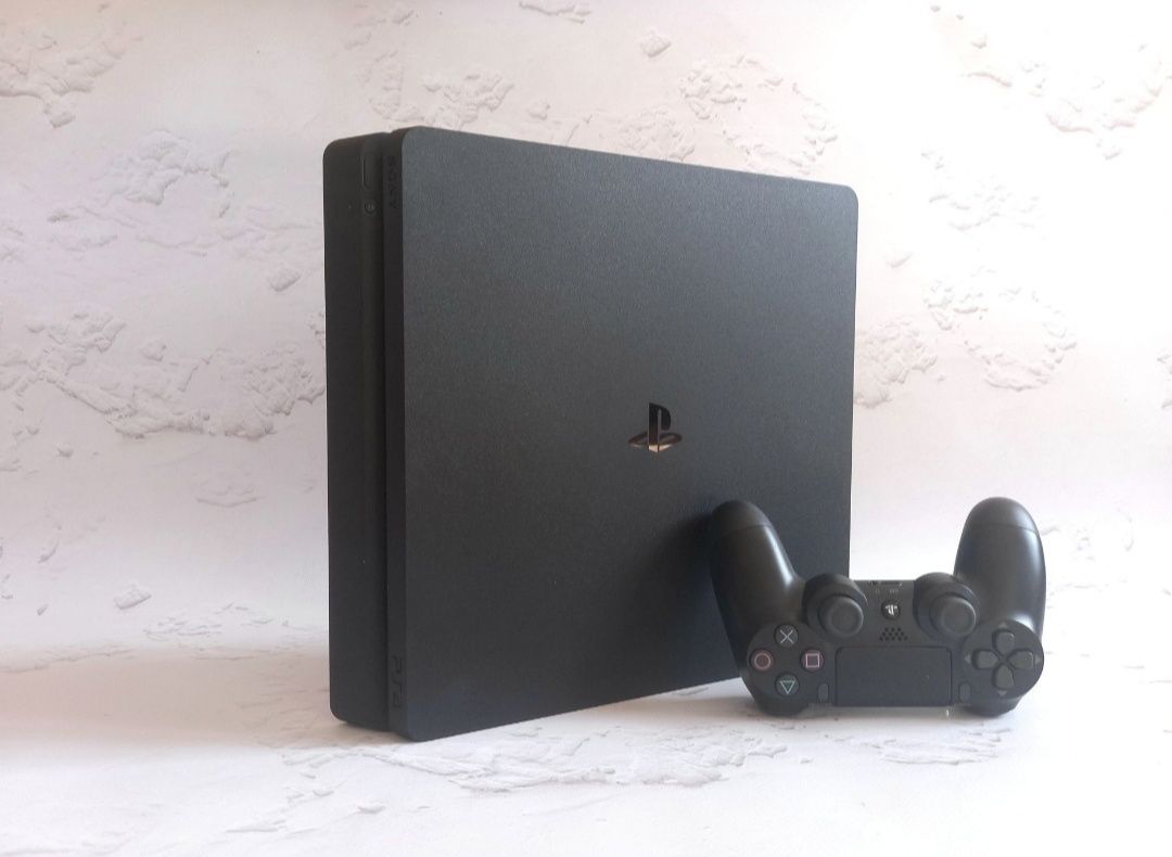 Sony Playstation 4 Slim