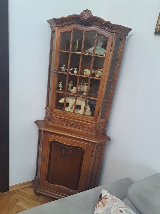 Sprzedam piękną,  narożna witrynę